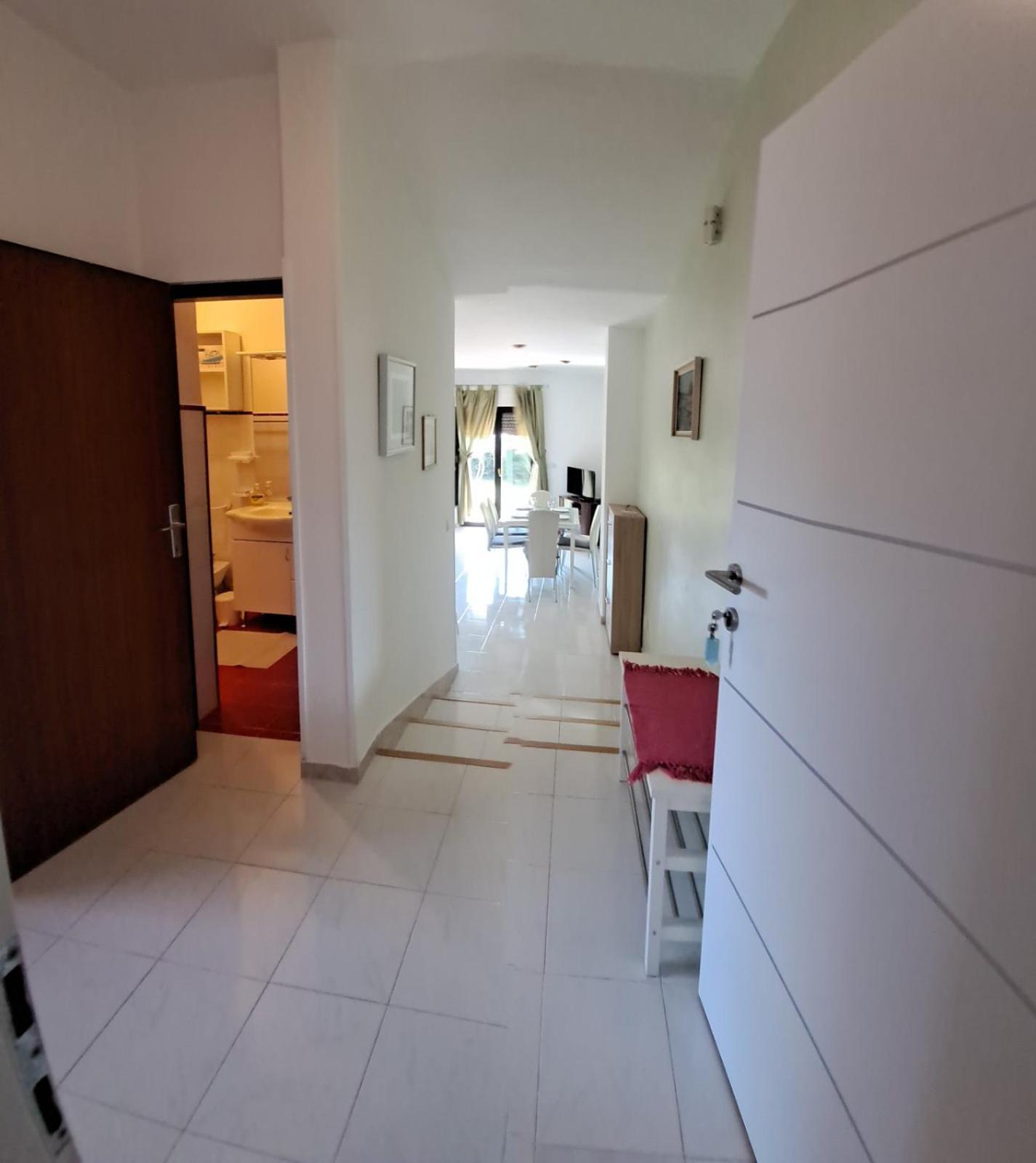 Apartments Finera Pomer Extérieur photo