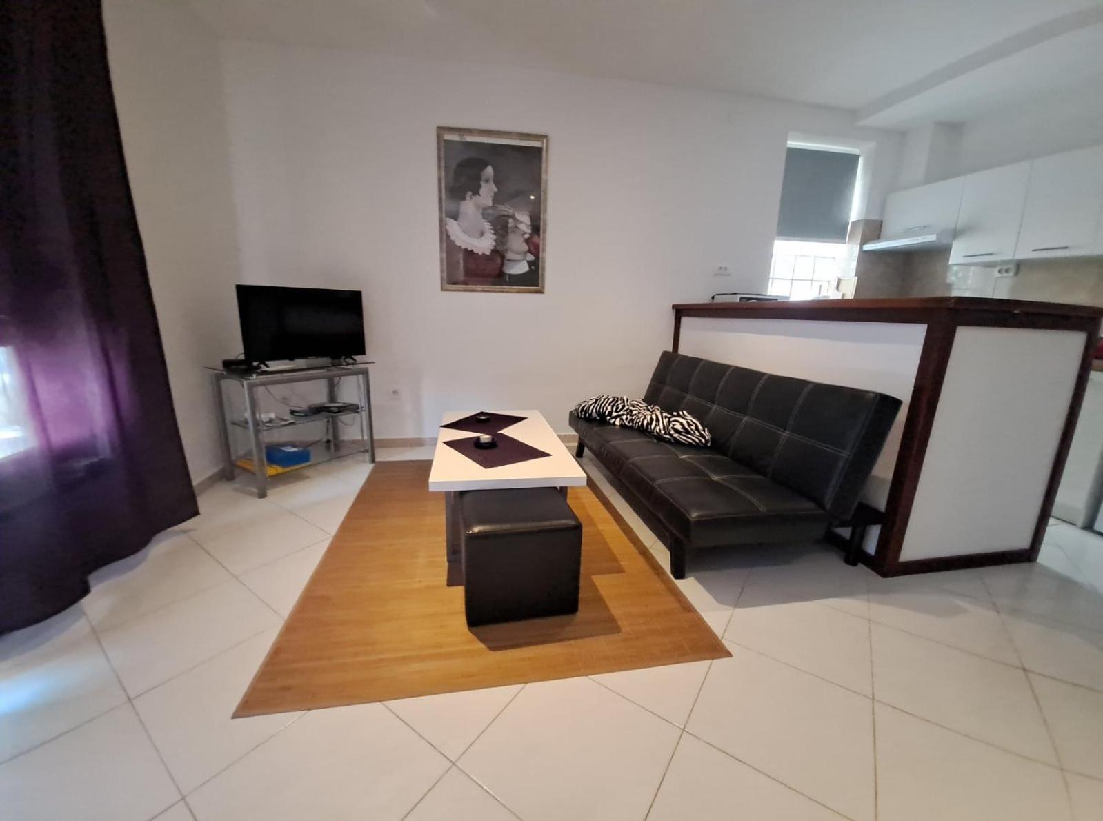Apartments Finera Pomer Extérieur photo